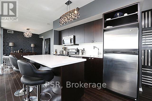 2104 - 103 The Queens Way, Toronto, Ontario  M6S 5B3 - Photo 11 - W12629006