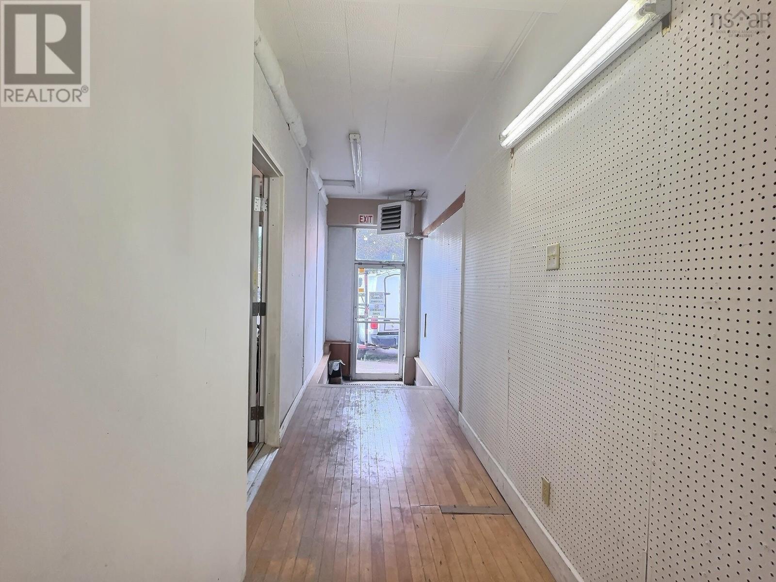 113 Victoria Street E, Amherst, Nova Scotia  B4H 1X9 - Photo 6 - 202521436