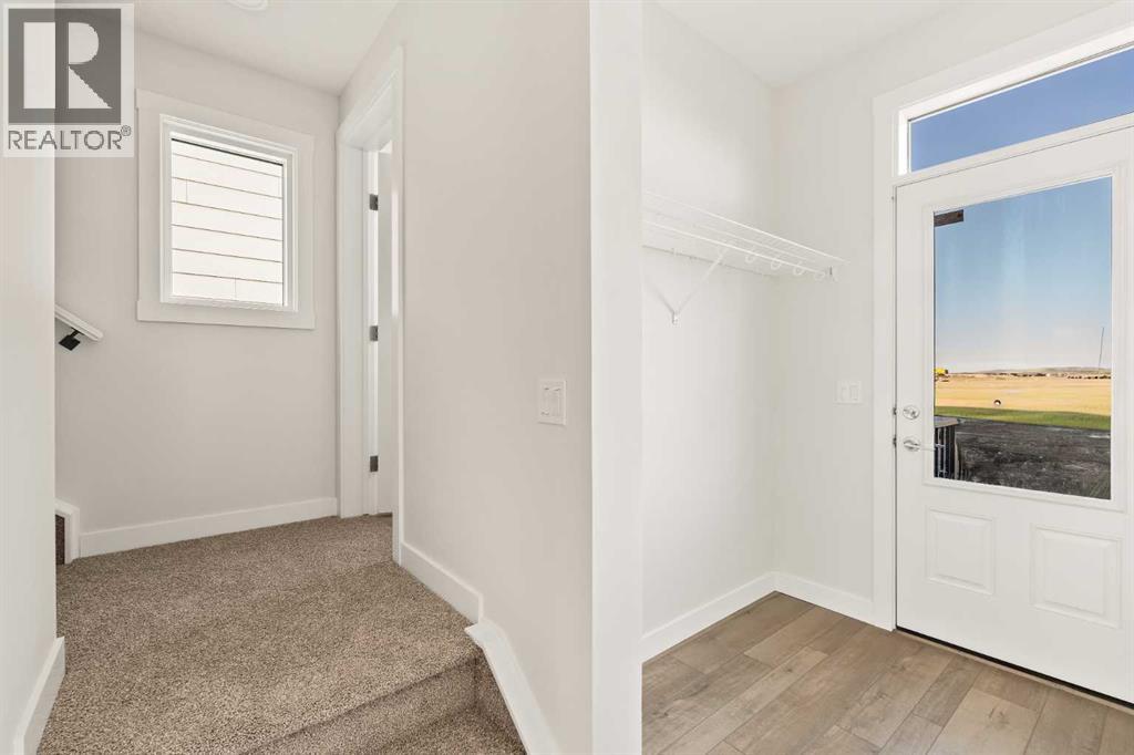 82 Royston Park Nw, Calgary, Alberta  T3L 0M5 - Photo 18 - A2274872