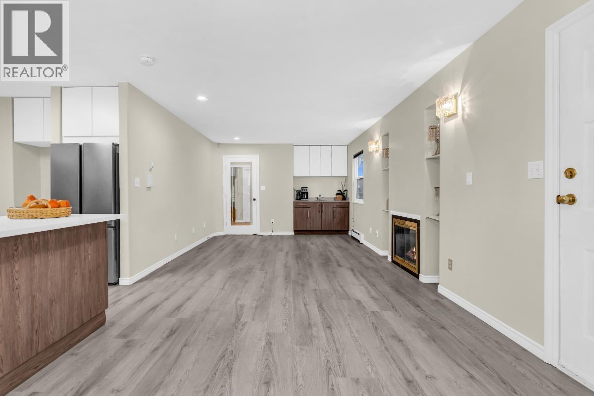 1400 Meadowview Court, Coquitlam, British Columbia  V3E 2R9 - Photo 8 - R3073536