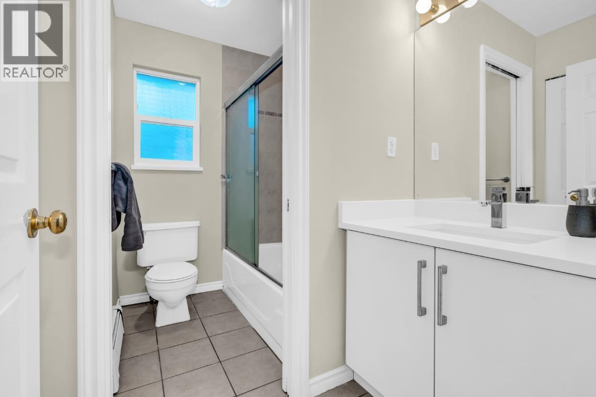 1400 Meadowview Court, Coquitlam, British Columbia  V3E 2R9 - Photo 21 - R3073536