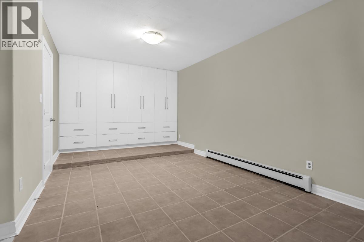 1400 Meadowview Court, Coquitlam, British Columbia  V3E 2R9 - Photo 25 - R3073536