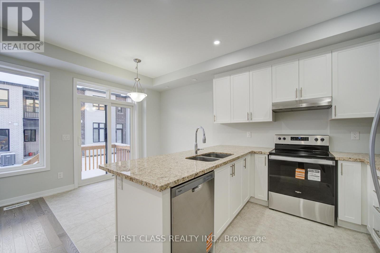 24 Freeman Williams Street, Markham, Ontario  L6C 3M8 - Photo 11 - N12627430