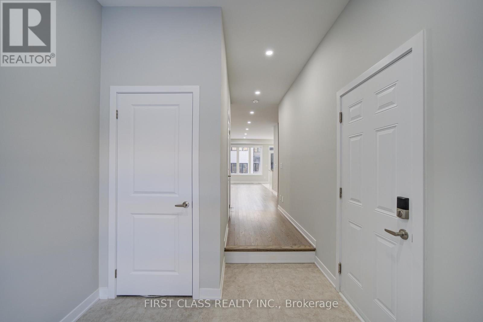 24 Freeman Williams Street, Markham, Ontario  L6C 3M8 - Photo 8 - N12627430