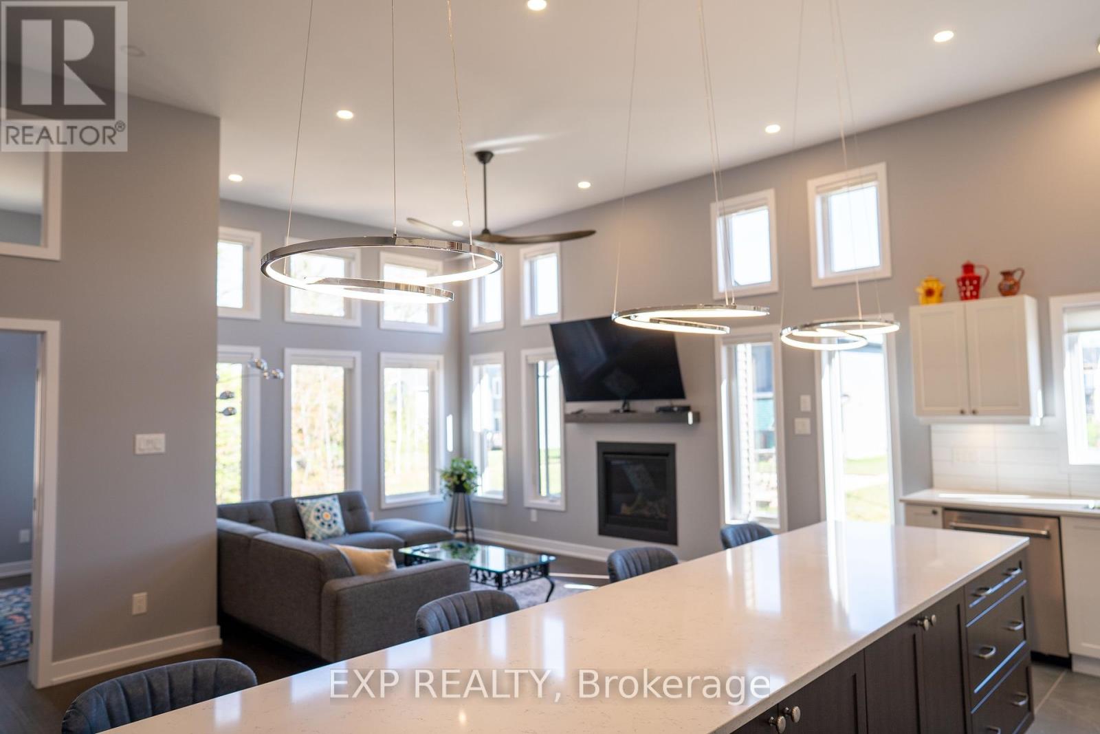 111 Frank Fisher Crescent, Mississippi Mills, Ontario  K0A 1A0 - Photo 30 - X12629038