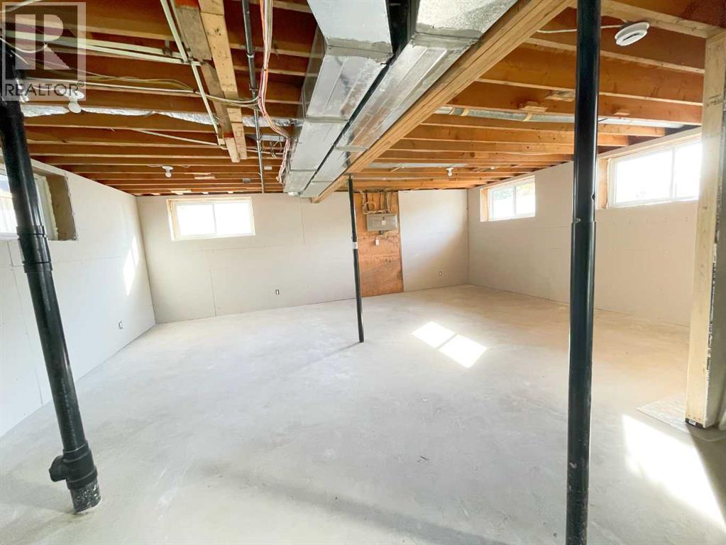 404 Whitney, Carmangay, Alberta  T0L 0N0 - Photo 24 - A2255792