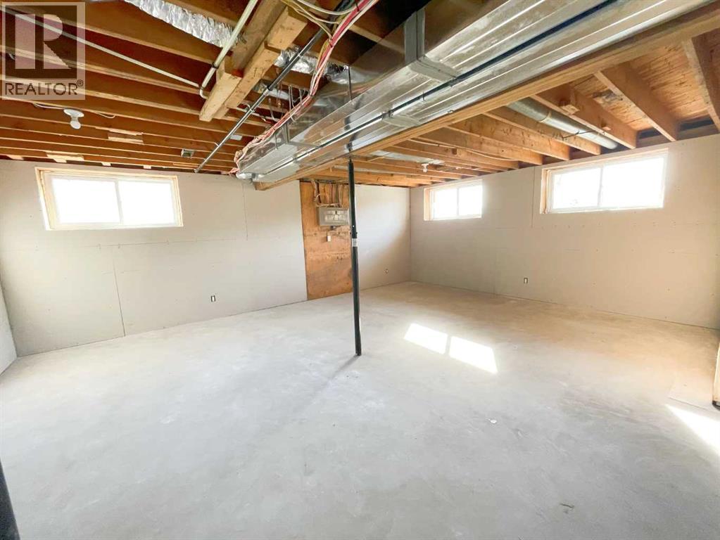 404 Whitney, Carmangay, Alberta  T0L 0N0 - Photo 25 - A2255792