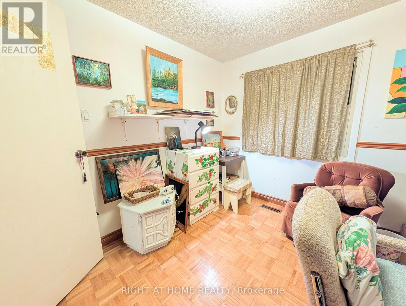 4278 Sawmill Valley Drive, Mississauga, Ontario  L5L 3M9 - Photo 35 - W12545416