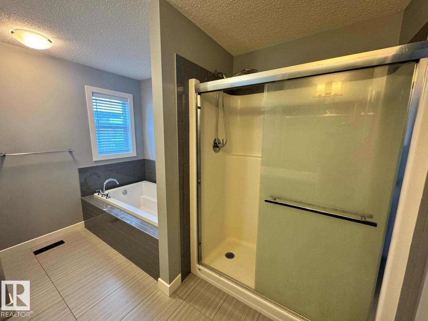 1352 Secord Landing Ld Nw, Edmonton, Alberta  T5T 5W7 - Photo 16 - E4467994