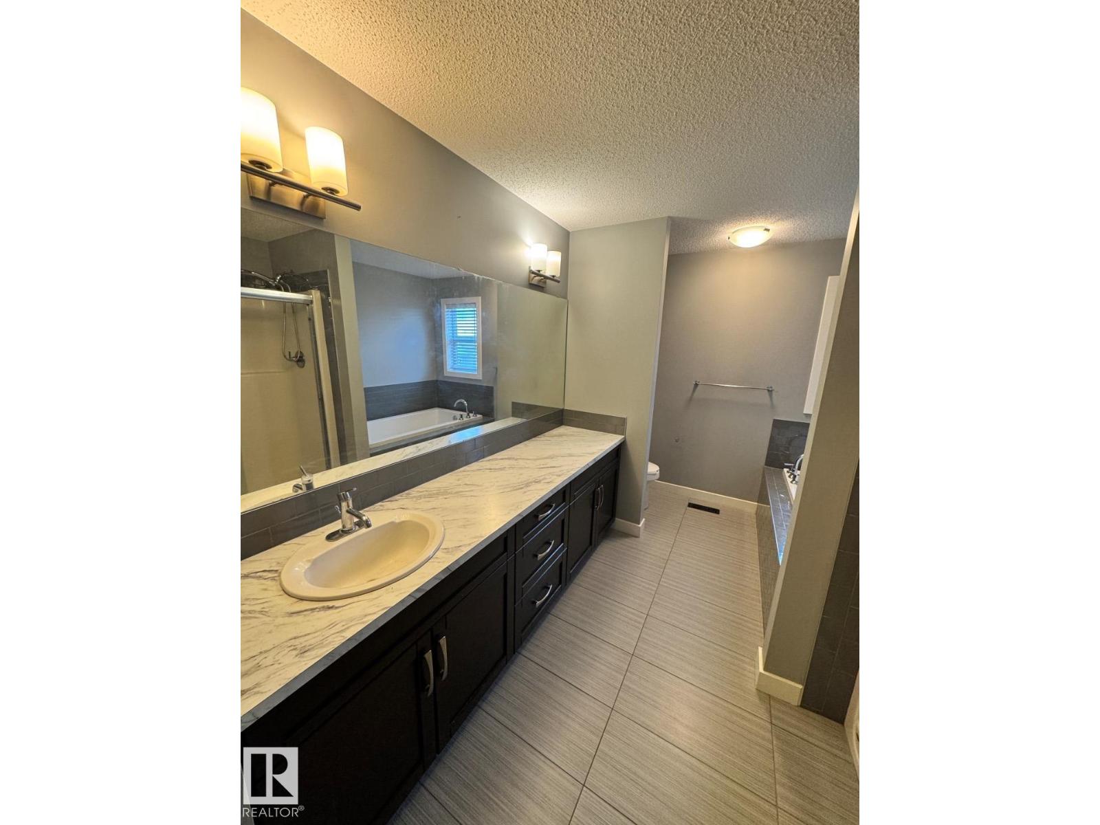 1352 Secord Landing Ld Nw, Edmonton, Alberta  T5T 5W7 - Photo 17 - E4467994