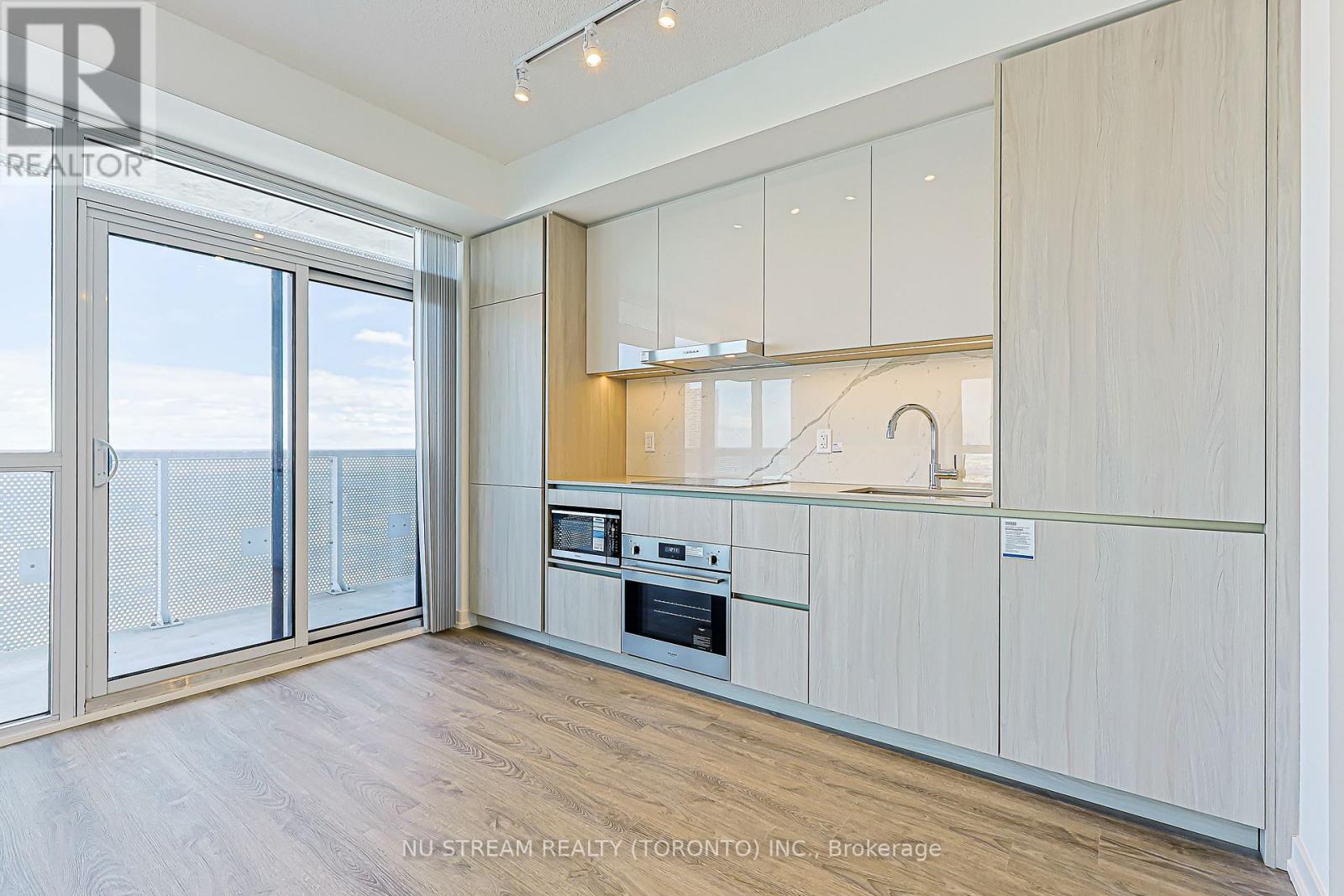 4106 - 8 Interchange Way, Vaughan, Ontario  L4K 0R2 - Photo 15 - N12620734