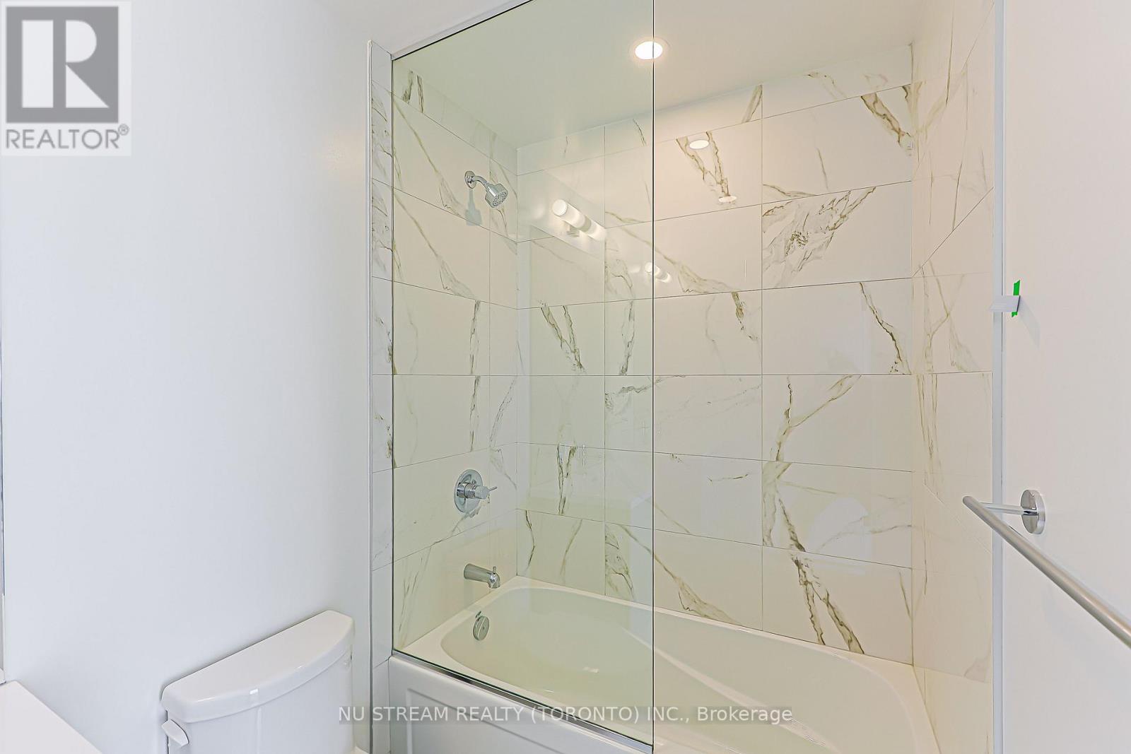 4106 - 8 Interchange Way, Vaughan, Ontario  L4K 0R2 - Photo 29 - N12620734