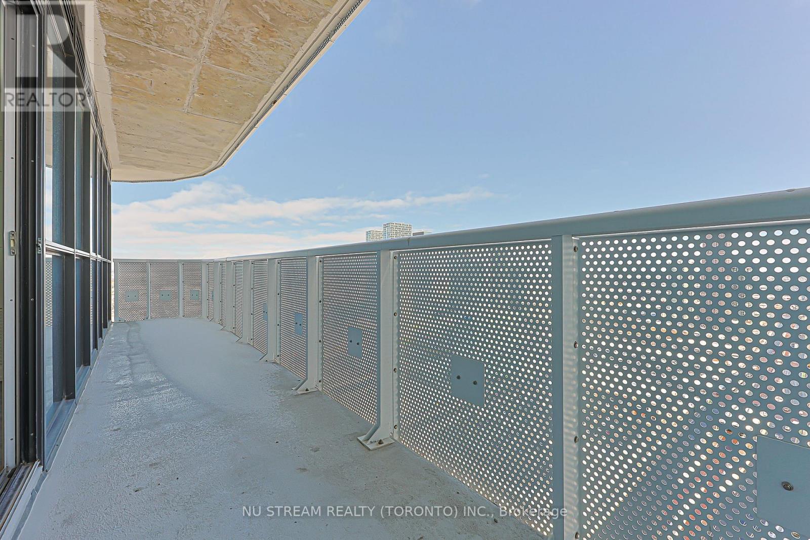 4106 - 8 Interchange Way, Vaughan, Ontario  L4K 0R2 - Photo 38 - N12620734