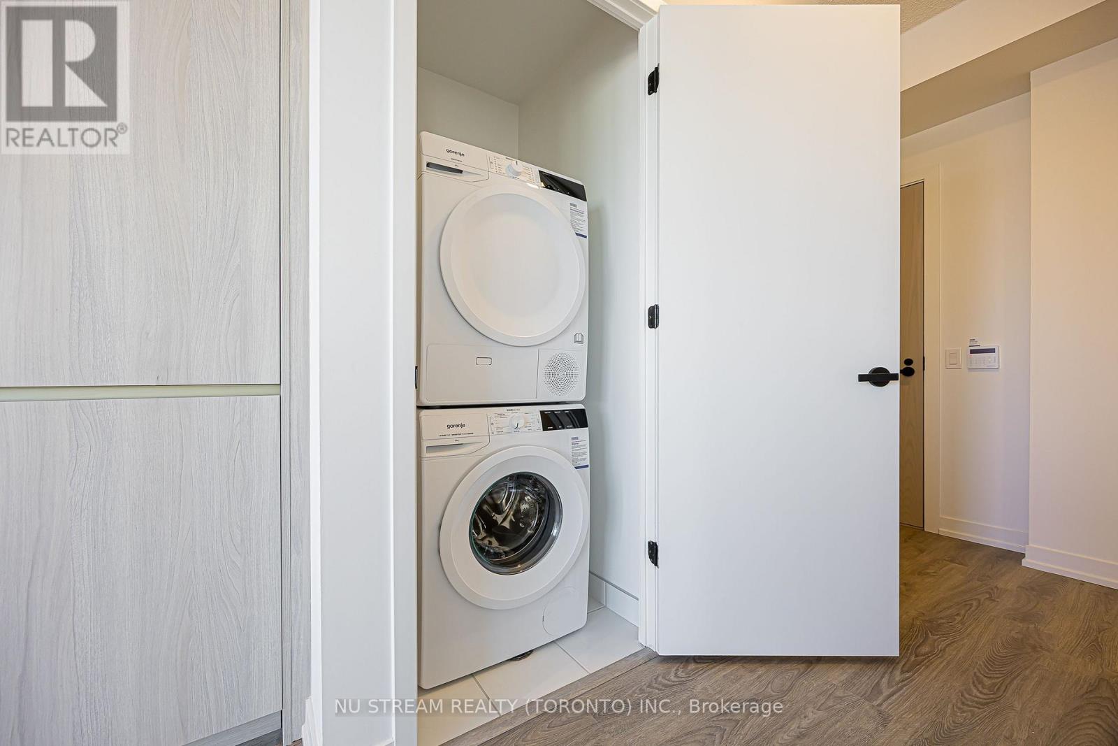 4106 - 8 Interchange Way, Vaughan, Ontario  L4K 0R2 - Photo 37 - N12620734