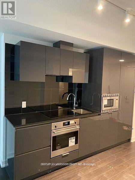 2707 - 238 Simcoe Street, Toronto, Ontario  M5T 0E2 - Photo 3 - C12629060