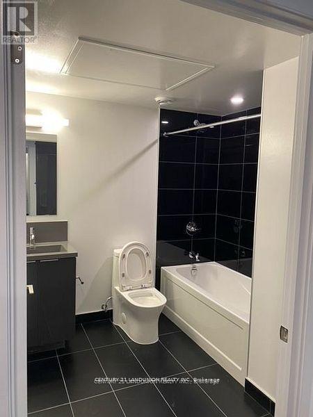 2707 - 238 Simcoe Street, Toronto, Ontario  M5T 0E2 - Photo 7 - C12629060