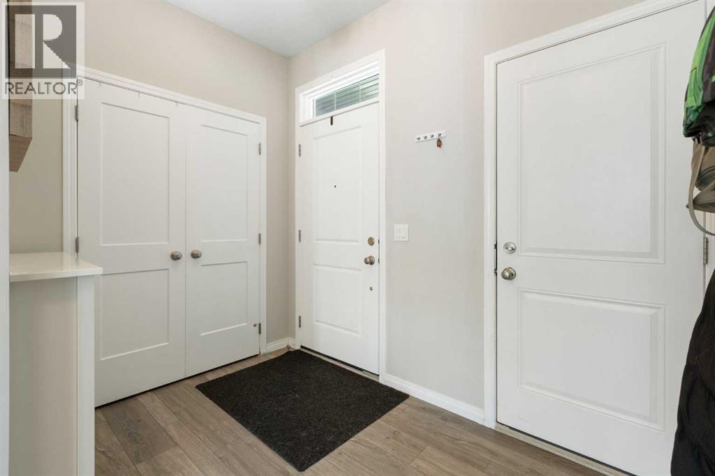 1708 Montgomery Gate Se, High River, Alberta  T1V 0H6 - Photo 3 - A2251316