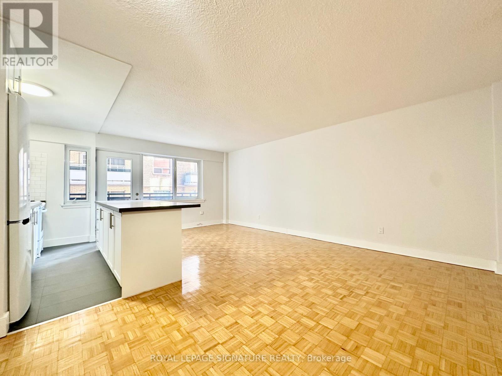 207 - 95 Lawton Boulevard, Toronto, Ontario  M4V 1Z8 - Photo 3 - C12615024