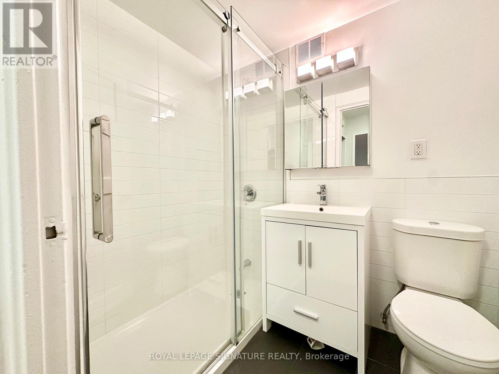 207 - 95 Lawton Boulevard, Toronto, Ontario  M4V 1Z8 - Photo 8 - C12615024