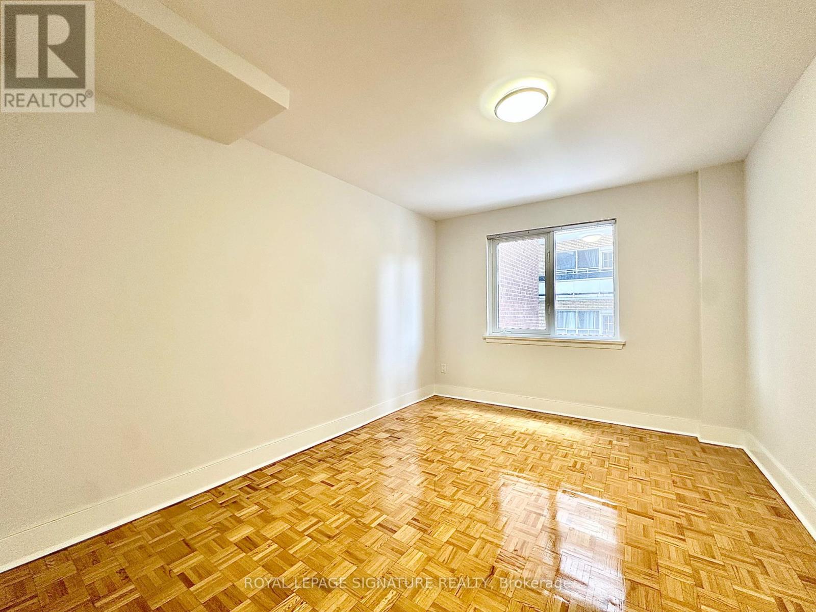 207 - 95 Lawton Boulevard, Toronto, Ontario  M4V 1Z8 - Photo 9 - C12615024