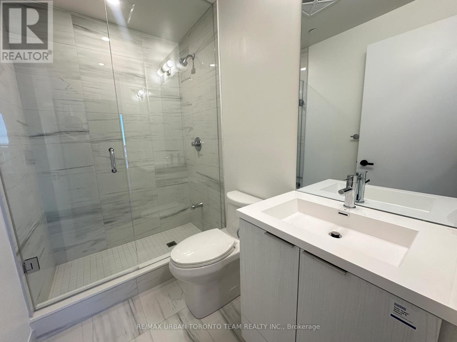 3202 - 8 Interchange Way, Vaughan (Vaughan Corporate Centre), Ontario  L4K 5Z7 - Photo 11 - N12592768