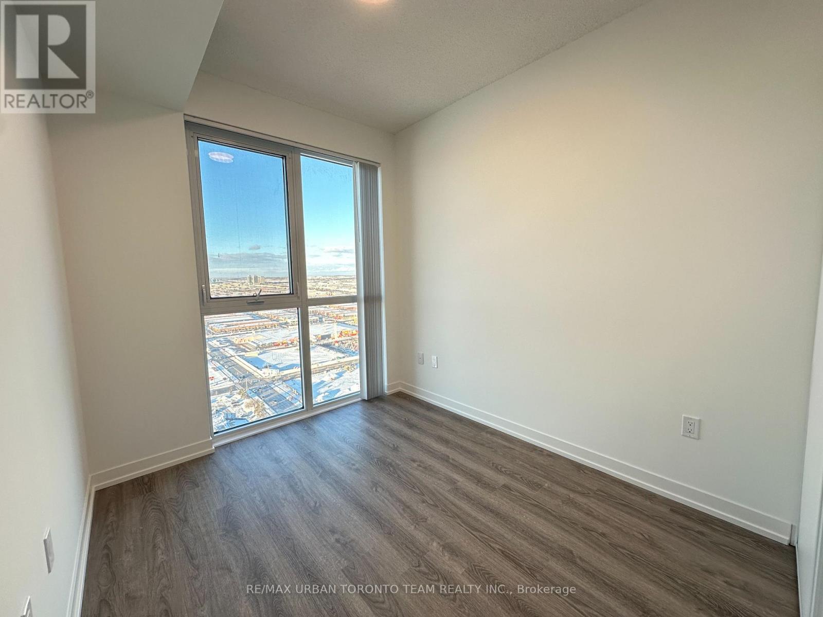 3202 - 8 Interchange Way, Vaughan (Vaughan Corporate Centre), Ontario  L4K 5Z7 - Photo 15 - N12592768