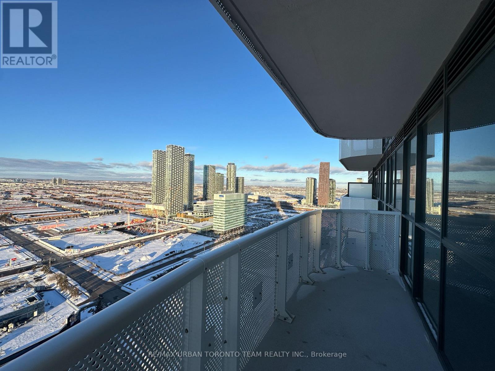 3202 - 8 Interchange Way, Vaughan (Vaughan Corporate Centre), Ontario  L4K 5Z7 - Photo 9 - N12592768