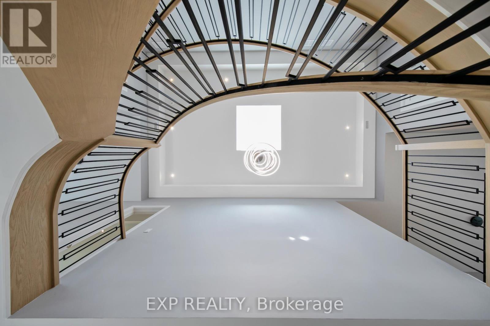 150 Wolfdale Avenue, Oakville, Ontario  L6L 4S1 - Photo 22 - W12611736