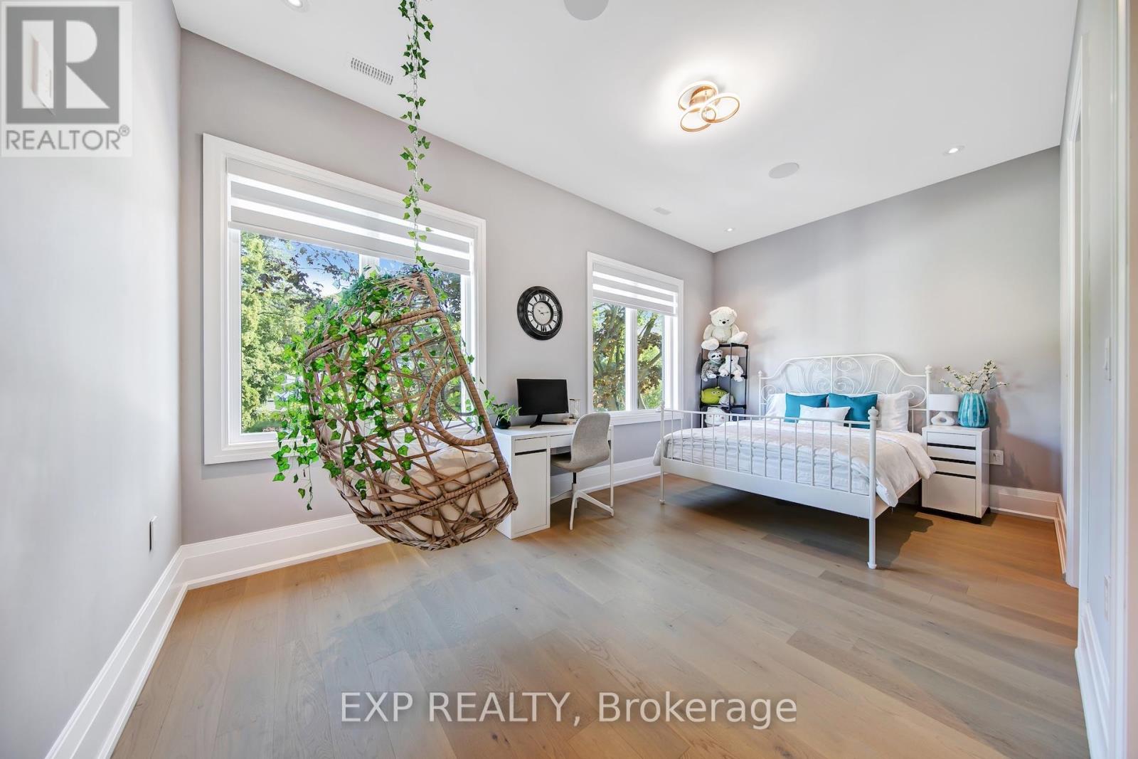 150 Wolfdale Avenue, Oakville, Ontario  L6L 4S1 - Photo 32 - W12611736