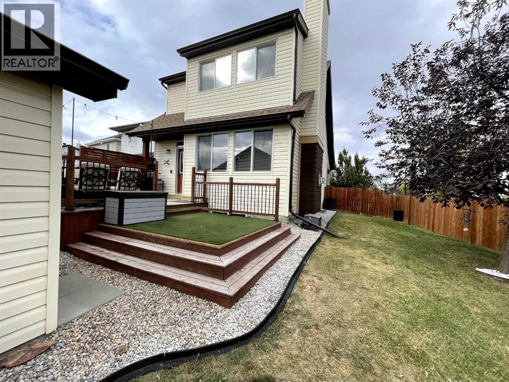 2003 Reunion Boulevard Nw, Airdrie, Alberta  T4B 0H2 - Photo 3 - A2274697