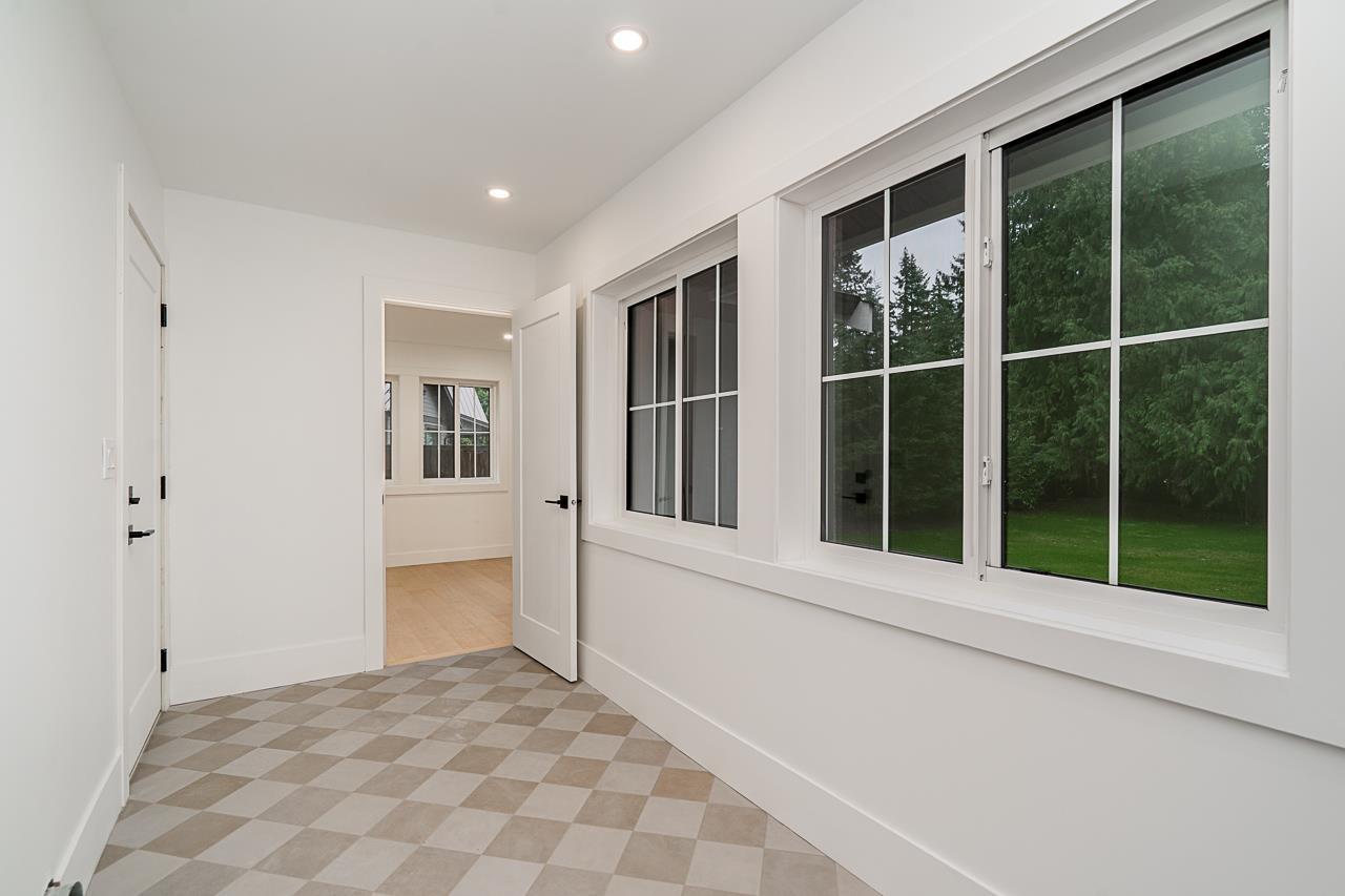 24430 56 Avenue, Langley, British Columbia V2Z 1E9 - Photo 7 - R3073432