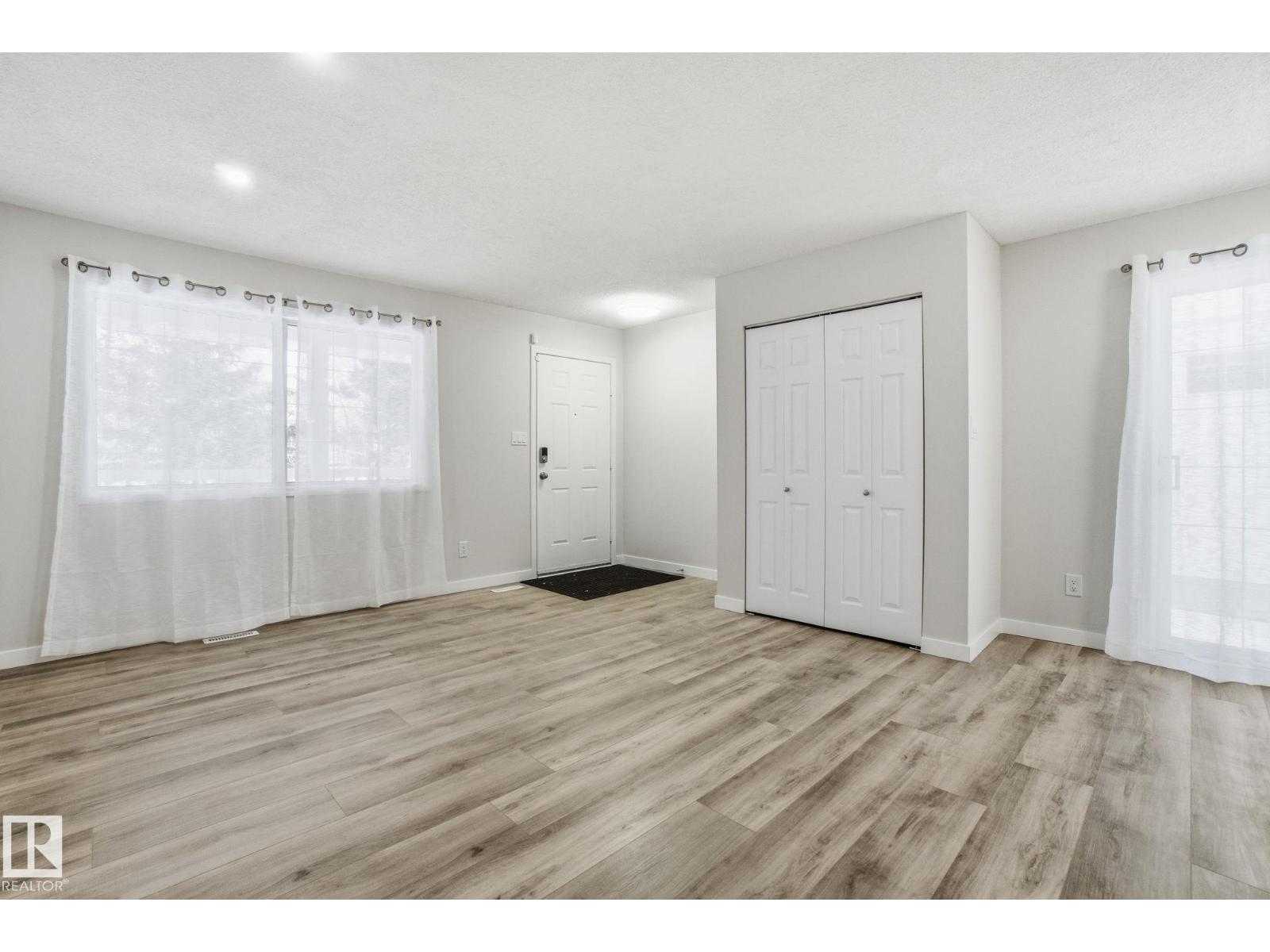 4035 38 St Nw, Edmonton, Alberta  T6L 6W8 - Photo 8 - E4467996