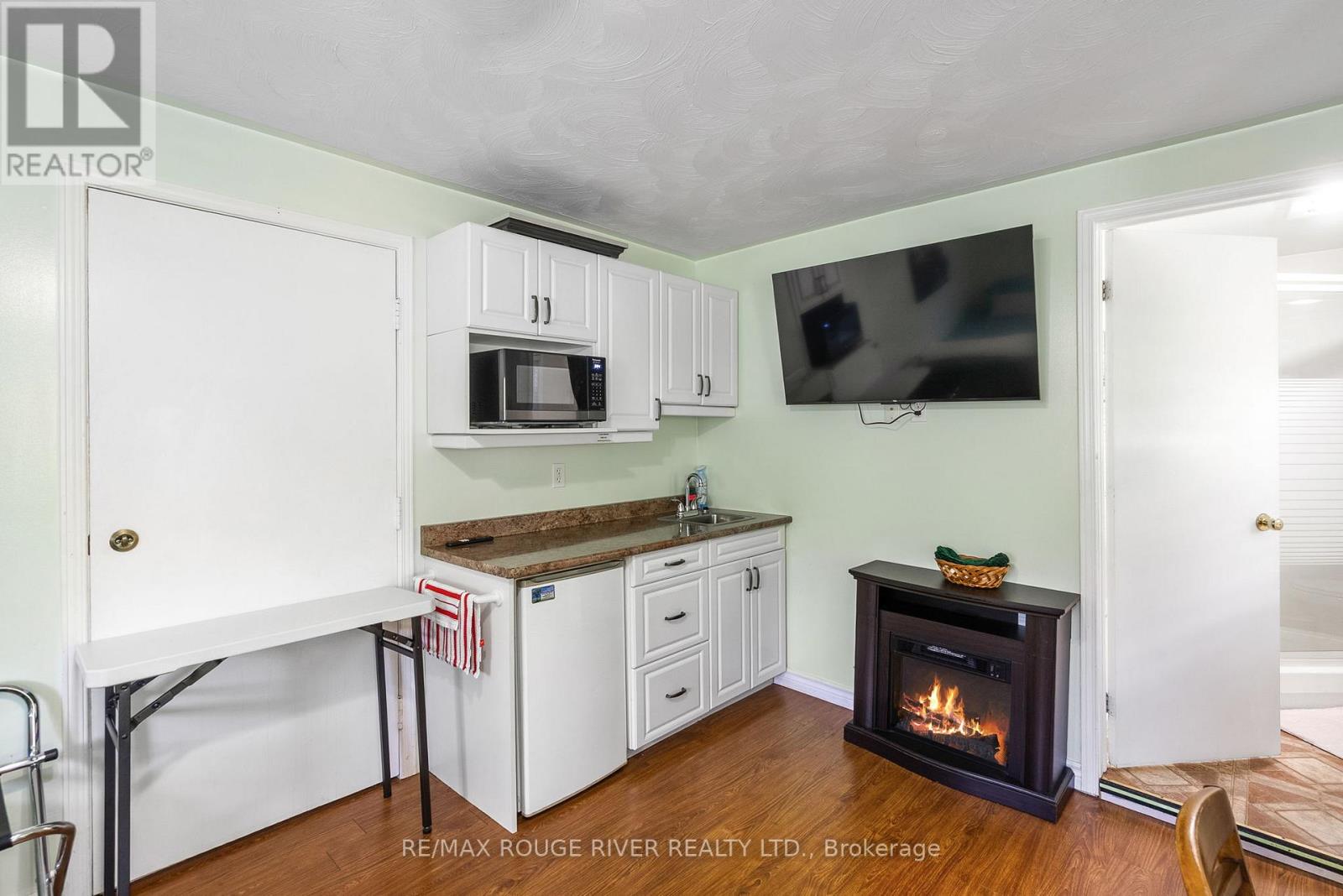 810 Canal Road, Douro-Dummer, Ontario  K9L 1A1 - Photo 36 - X12335904