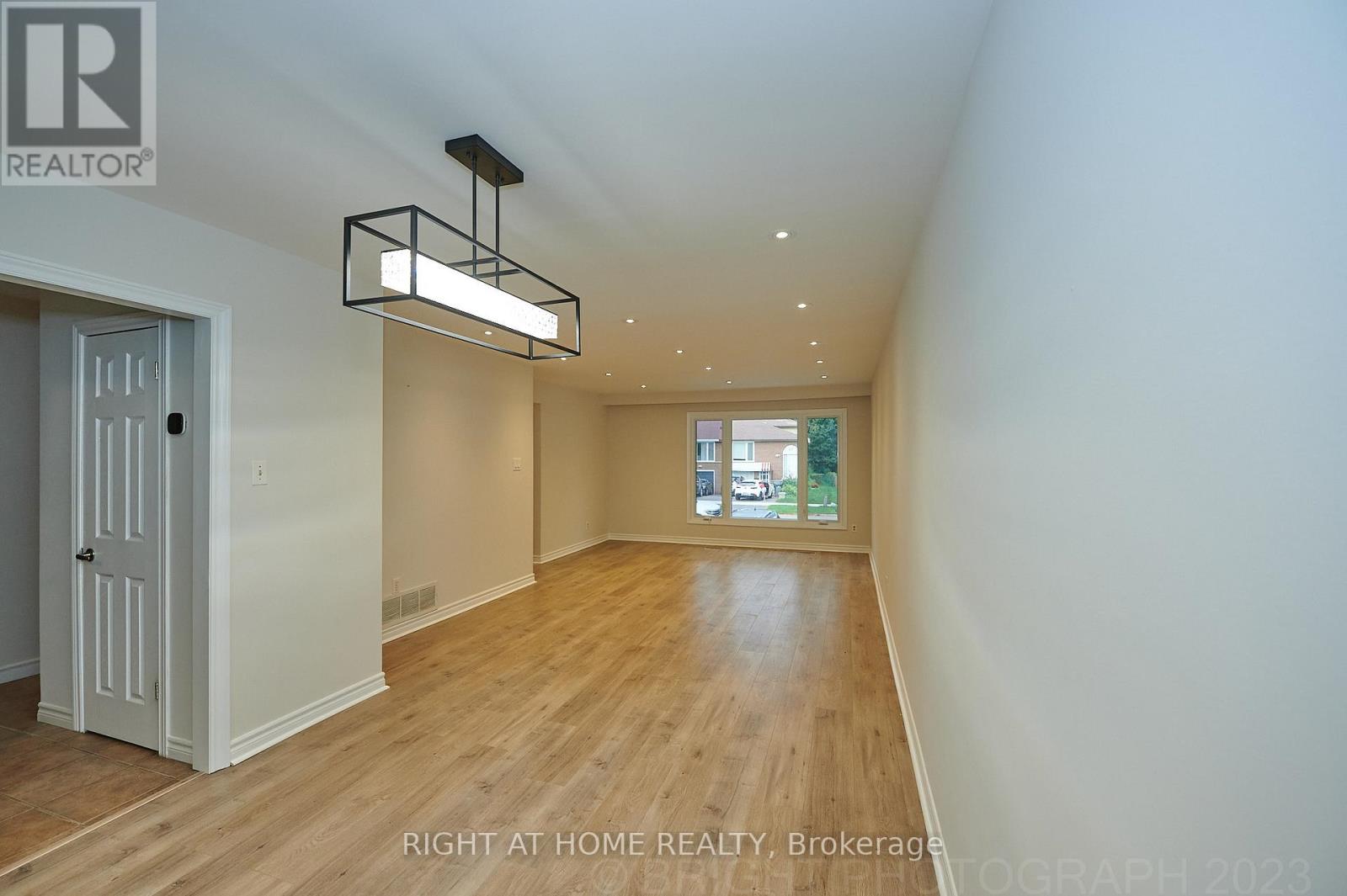 36 Ladner Drive, Toronto, Ontario  M2J 3Z7 - Photo 3 - C12629062