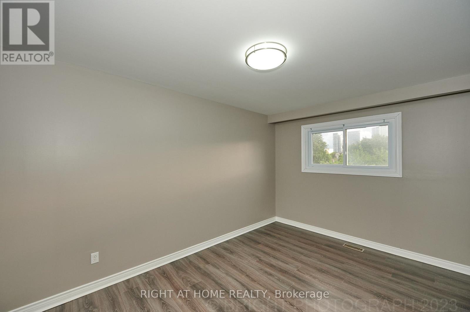 36 Ladner Drive, Toronto, Ontario  M2J 3Z7 - Photo 5 - C12629062