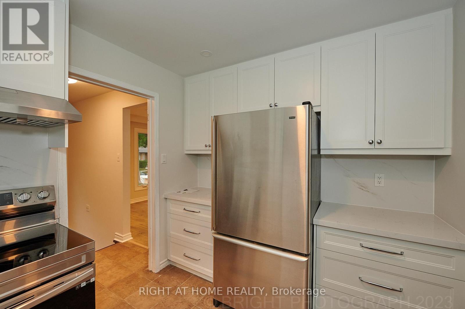 36 Ladner Drive, Toronto, Ontario  M2J 3Z7 - Photo 7 - C12629062