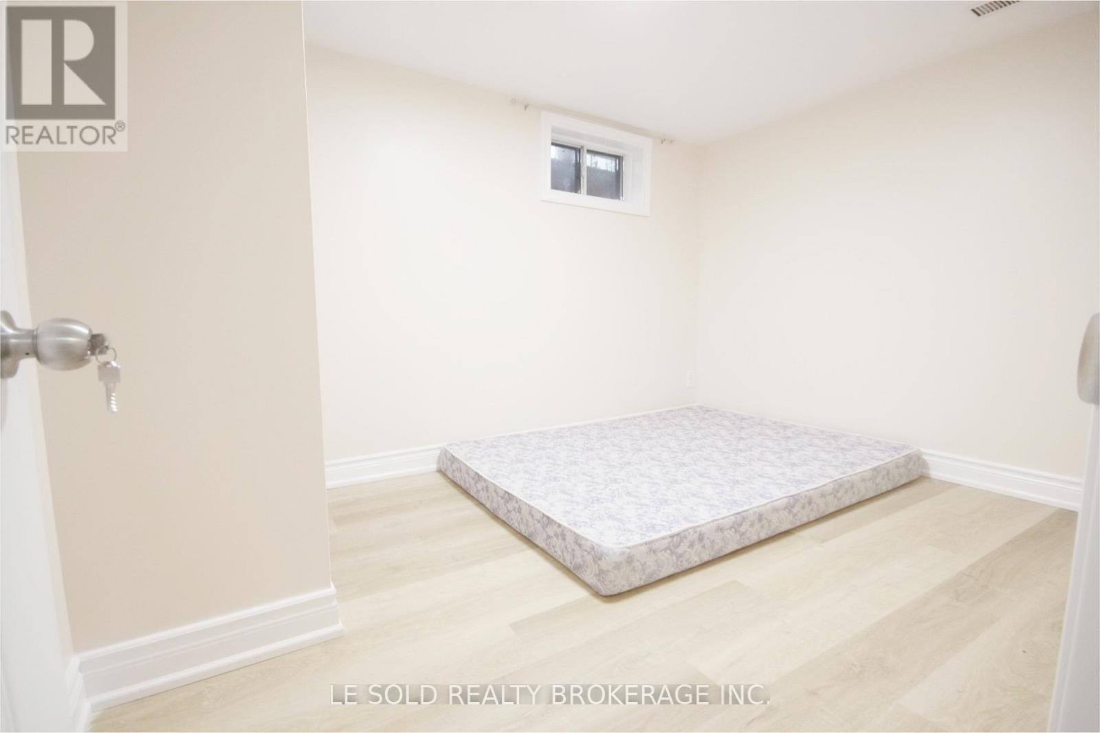 Bsmt - 362 Hollyberry Trail, Toronto, Ontario  M2H 2P6 - Photo 10 - C12629070