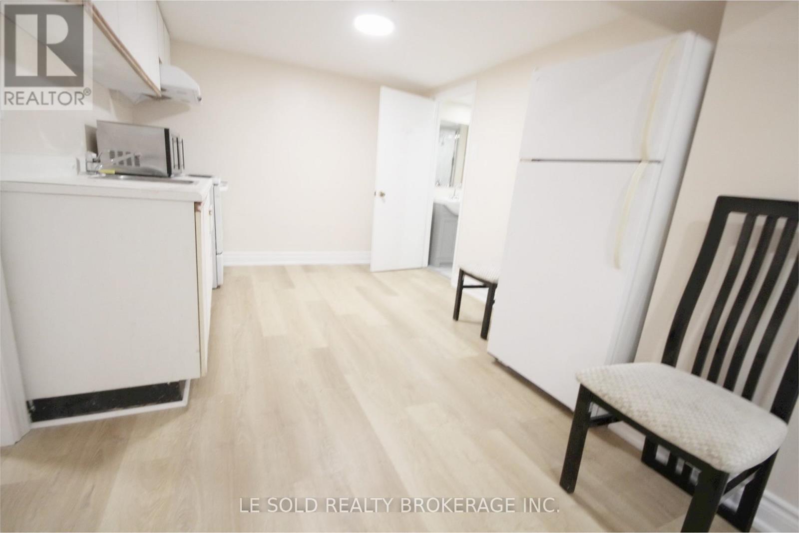 Bsmt - 362 Hollyberry Trail, Toronto, Ontario  M2H 2P6 - Photo 7 - C12629070