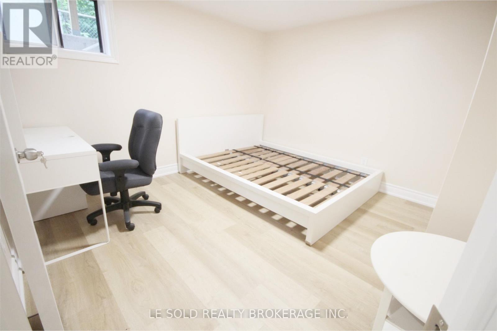 Bsmt - 362 Hollyberry Trail, Toronto, Ontario  M2H 2P6 - Photo 9 - C12629070