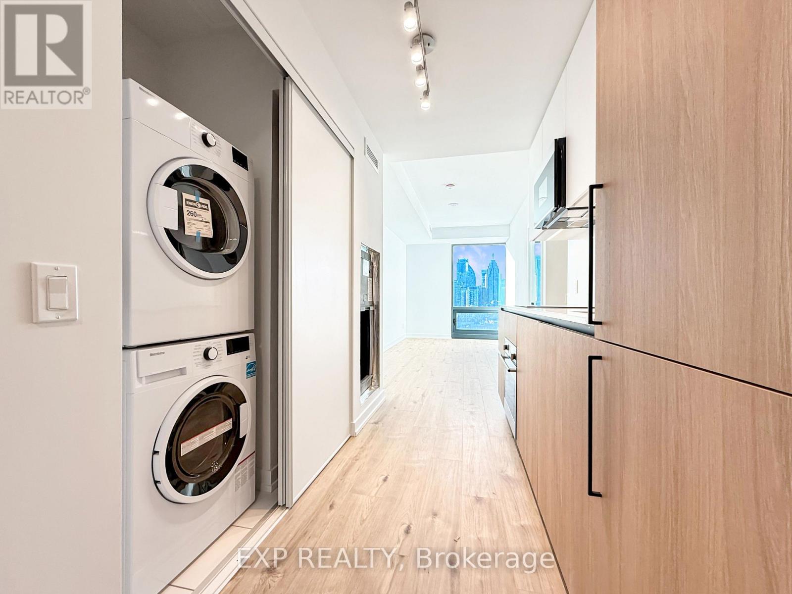 1907 - 35 Parliament Street, Toronto, Ontario  M5A 0Z5 - Photo 4 - C12629076