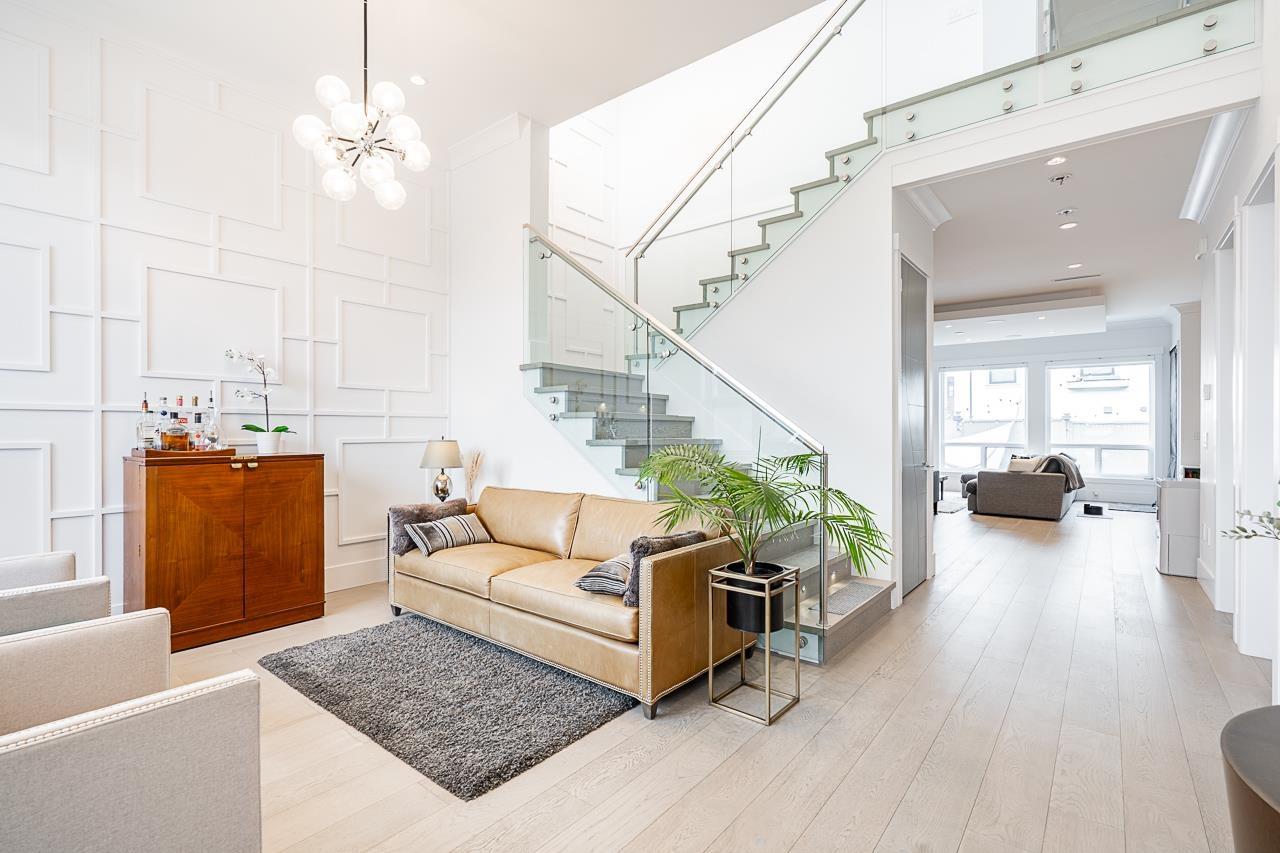 16775 18 Avenue, Surrey, British Columbia  V3Z 9X5 - Photo 3 - R3036616