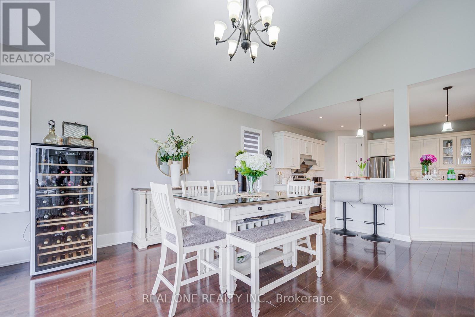 295 Sunnybrae Avenue, Innisfil, Ontario  L9S 0K9 - Photo 20 - N12629072