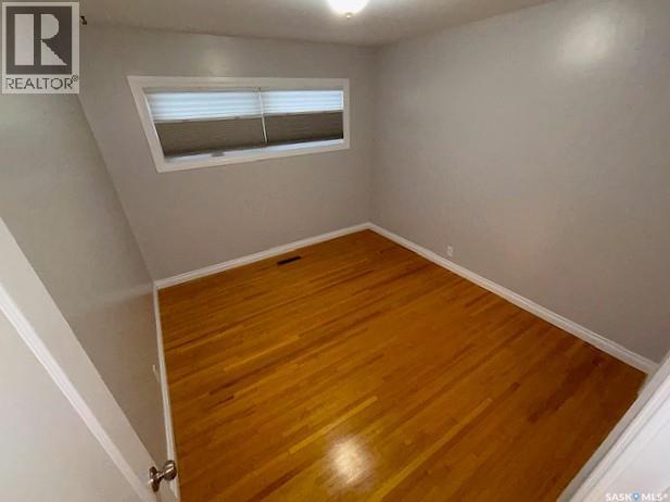 1013 Grayson Crescent, Moose Jaw, Saskatchewan  S6H 3E9 - Photo 11 - SK025556