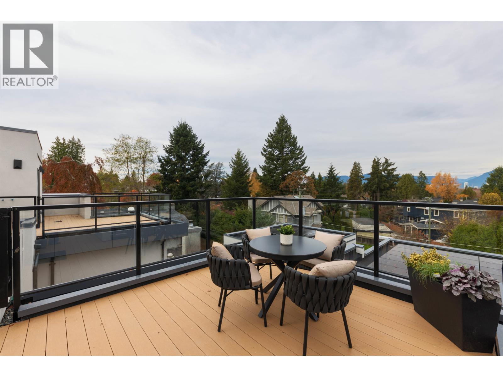 1 1177 W 33rd Avenue, Vancouver, British Columbia V0V 0V0 - Photo 33 - R3073339