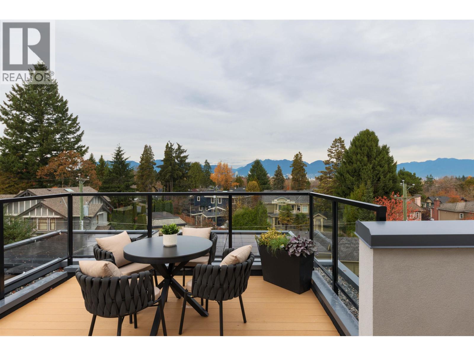 1 1177 W 33rd Avenue, Vancouver, British Columbia V0V 0V0 - Photo 34 - R3073339
