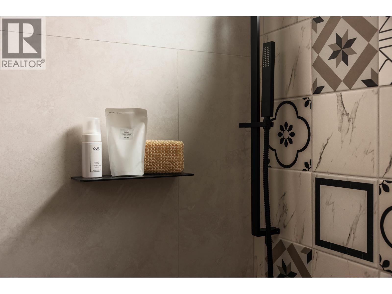 1 1177 W 33rd Avenue, Vancouver, British Columbia V0V 0V0 - Photo 29 - R3073339