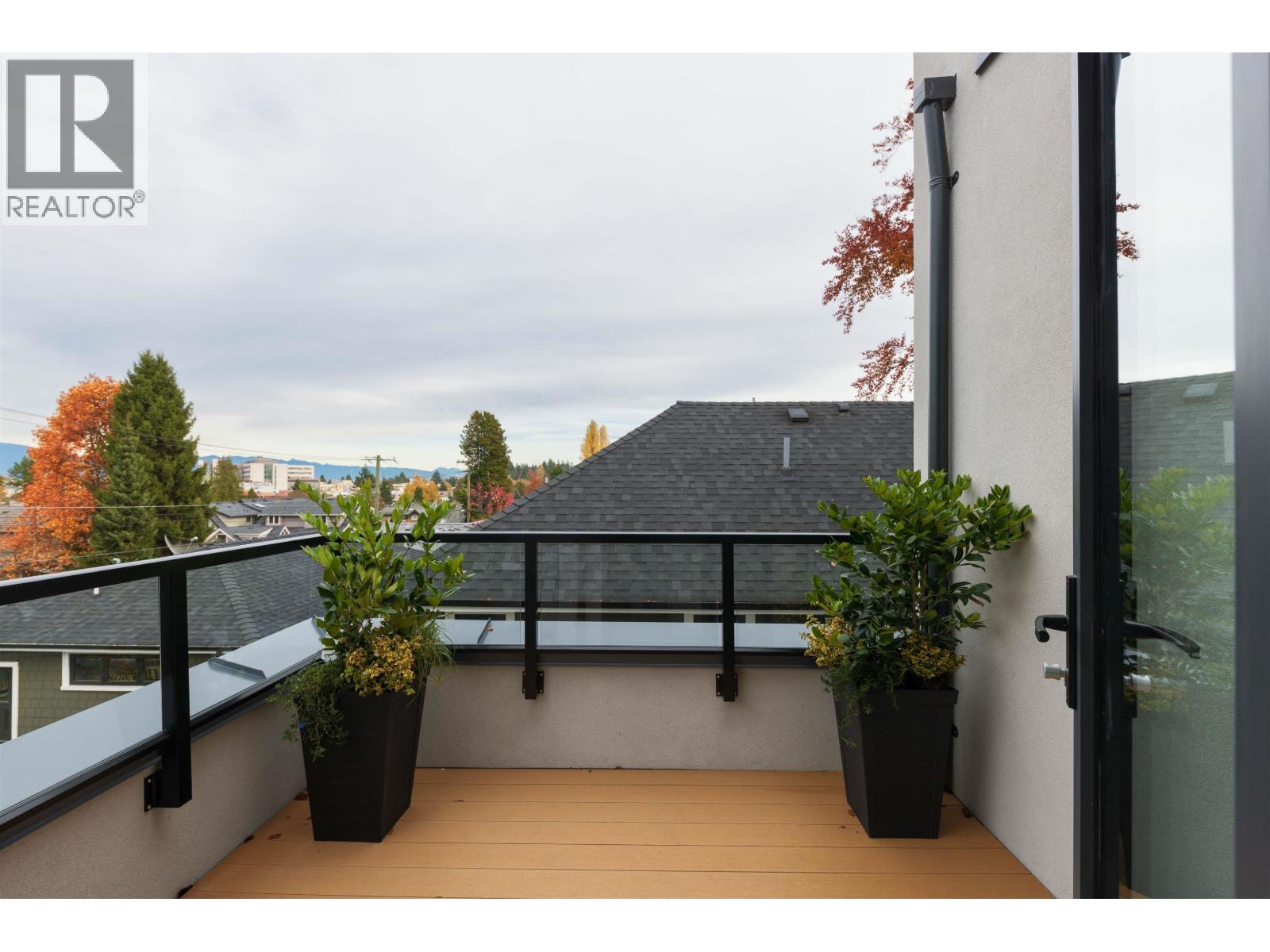 1 1177 W 33rd Avenue, Vancouver, British Columbia V0V 0V0 - Photo 30 - R3073339