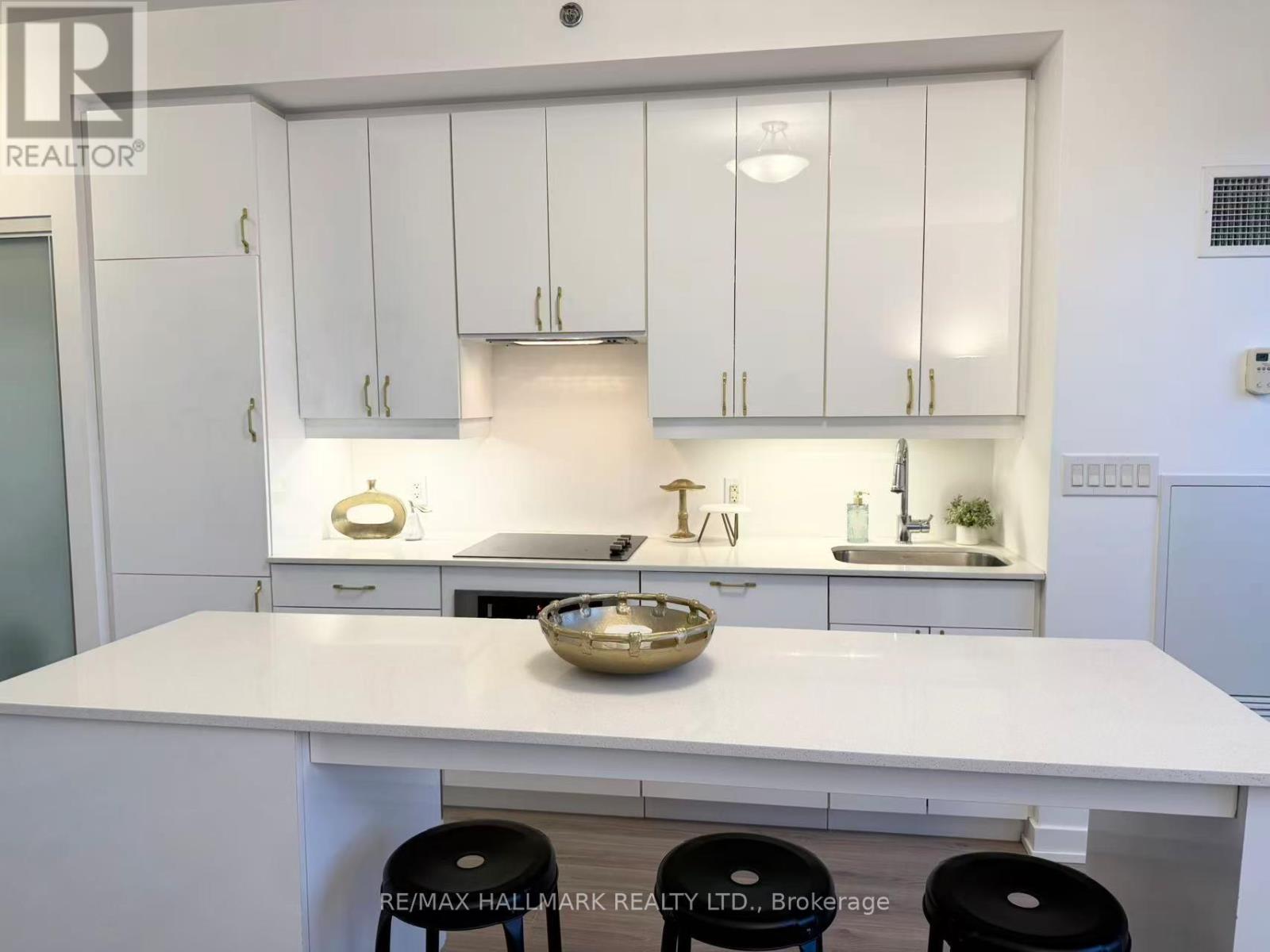 3109 - 426 University Avenue, Toronto, Ontario  M5G 1S9 - Photo 3 - C12629034