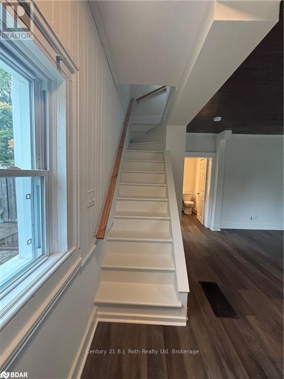 287 Barrie Street, Essa, Ontario  L0L 2N0 - Photo 15 - N12623012