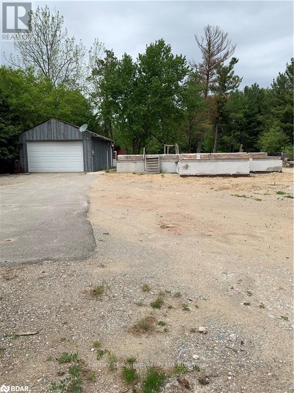 8240 Main Street, Adjala-Tosorontio, Ontario  L0M 1M0 - Photo 12 - N12623120